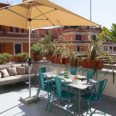 My Trastevere Apartment *